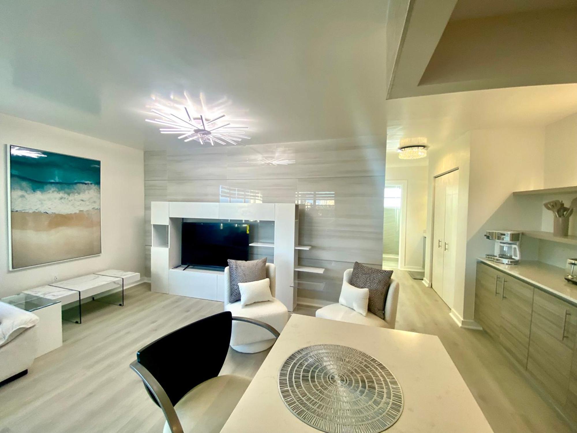 Panoramic Luxurious Waterfront One Bedroom Apartment With Miami Skyline View Free Parking 5Min Drive To Miami Beach Exterior photo