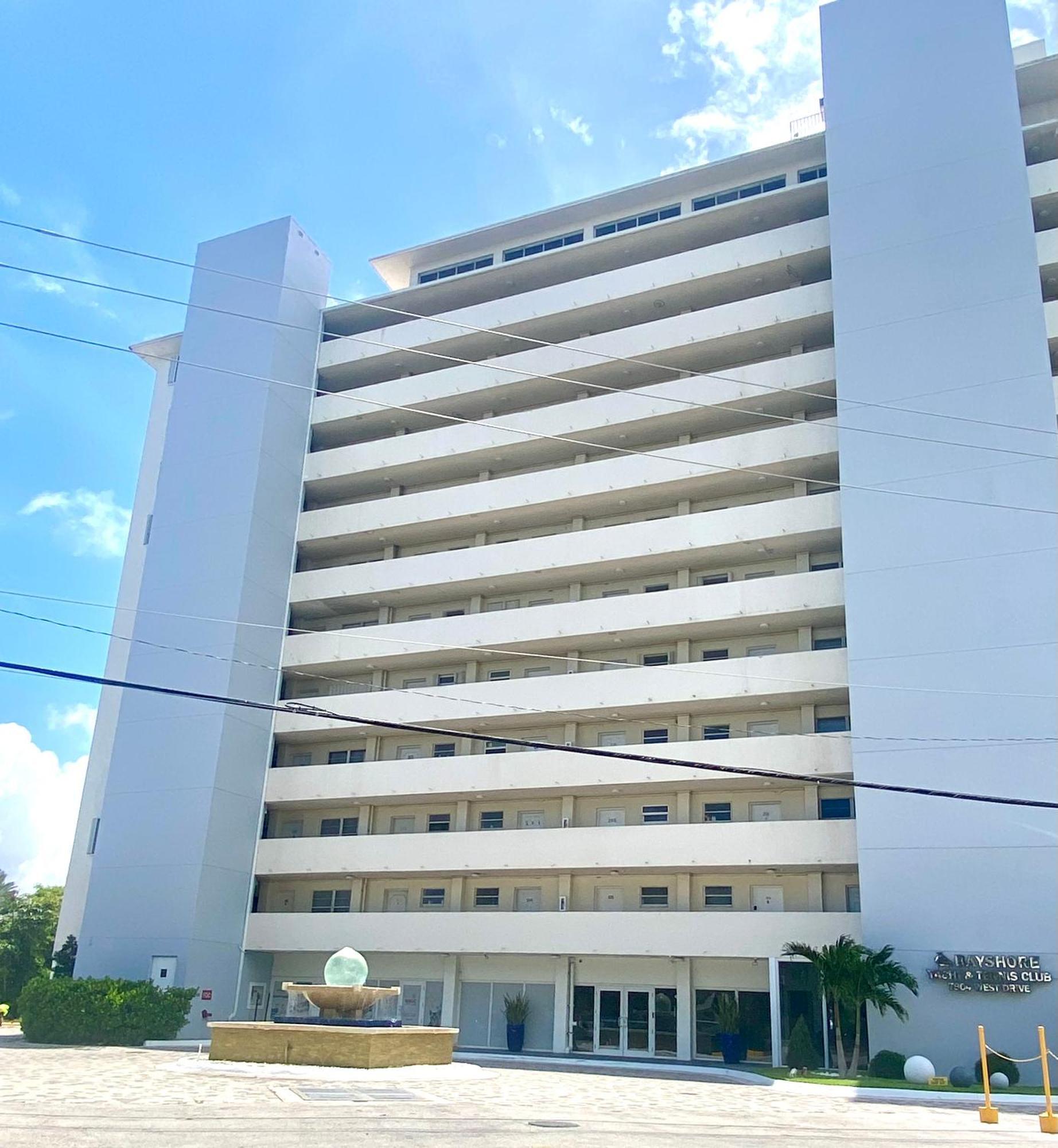 Panoramic Luxurious Waterfront One Bedroom Apartment With Miami Skyline View Free Parking 5Min Drive To Miami Beach Exterior photo